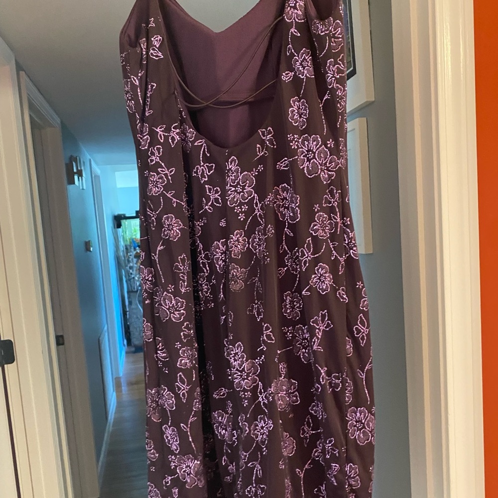 Dress - Picture 2 of 3